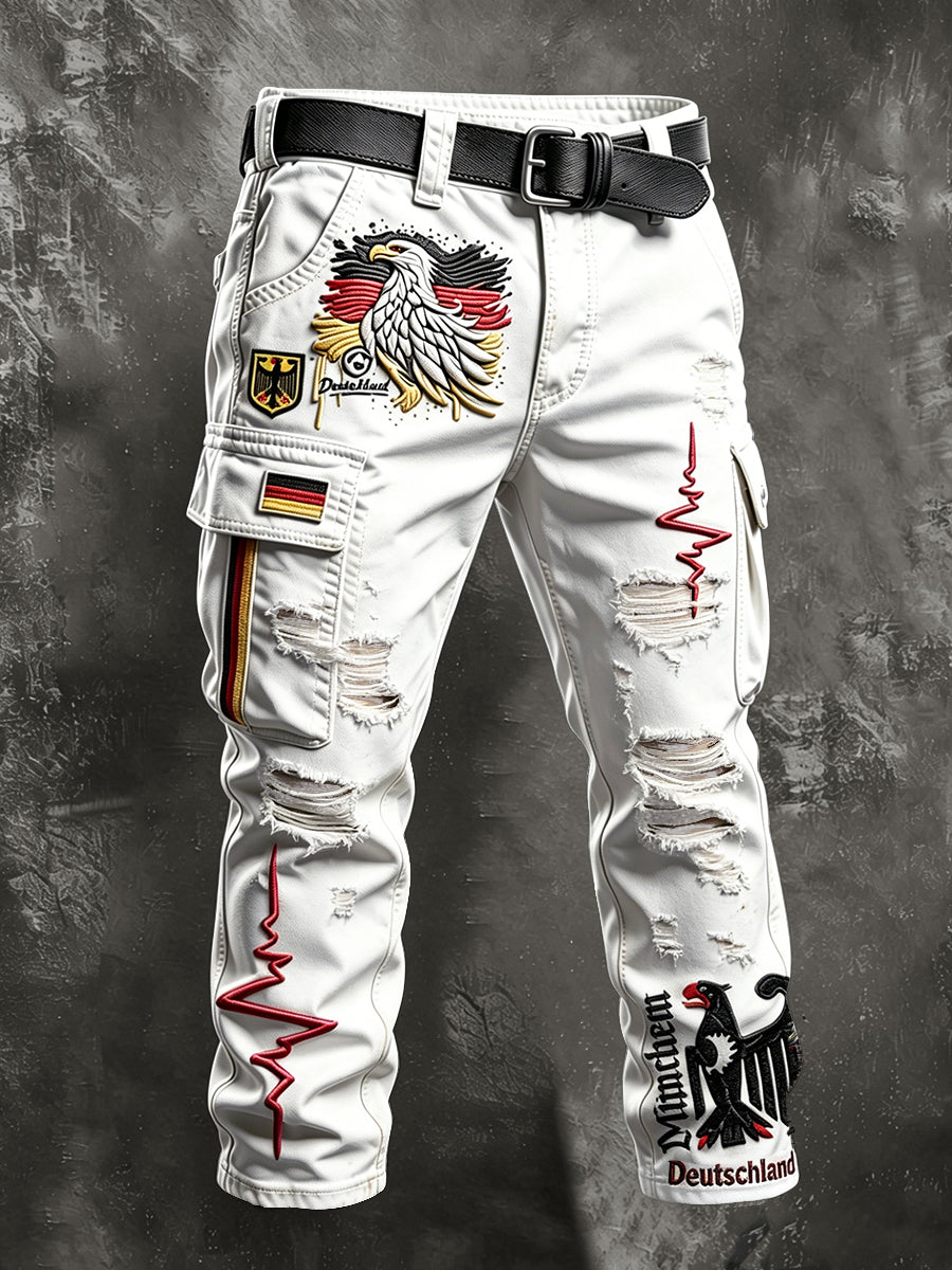 Herrenhose in Weiß mit deutschem Fußball-Print, im Used-Look, lässig für die Arbeit