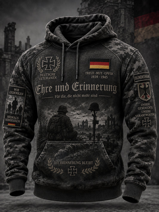 Men's Long-Sleeve Hooded Sweatshirt With Veteran Memorial Graphic Print