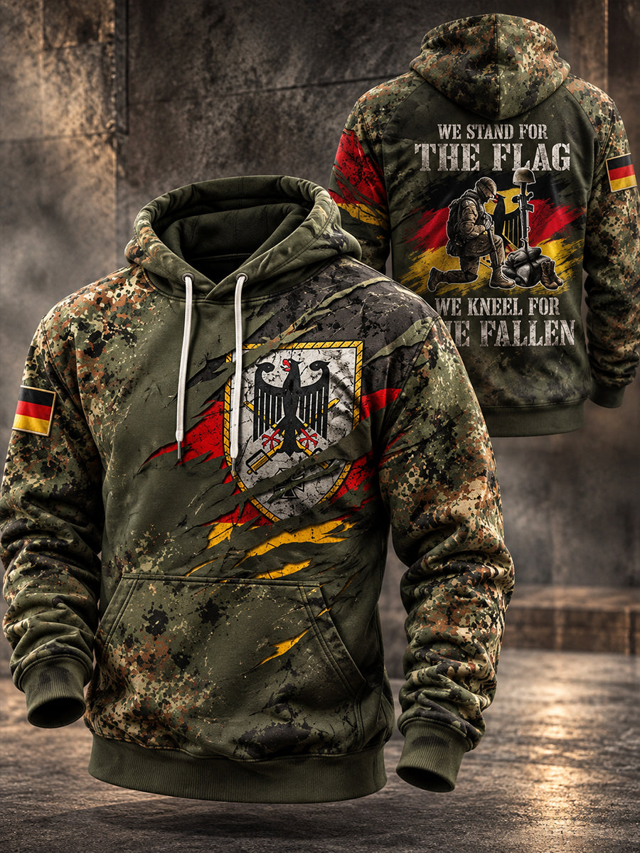 Men’s Long-Sleeve Hooded Sweatshirt With Veteran-Themed Graphic Print